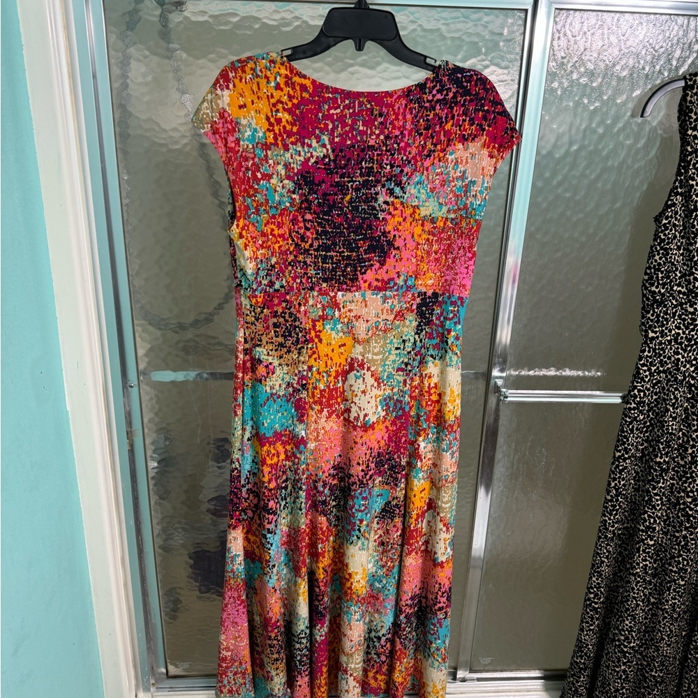 Evan-Picone 12 pre loved cap sleeve , faux wrap, multicolored in amazing… - Picture 4 of 5